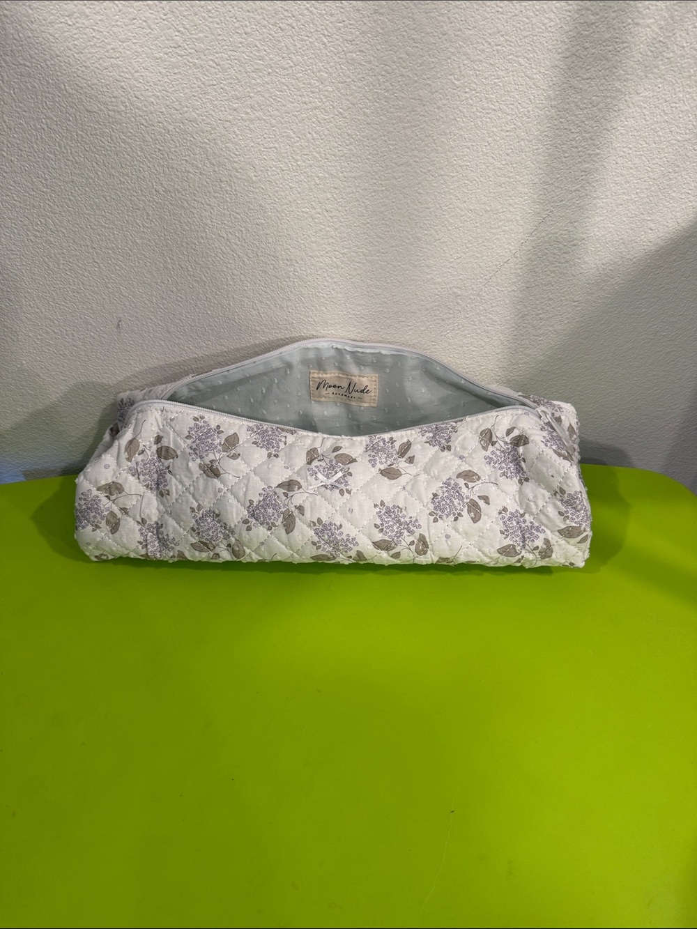 Moon Nude Lilac Hair Tool Bag - Picture 3 of 3